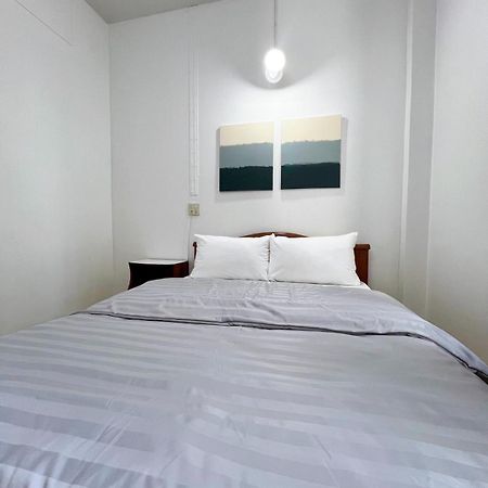 Tokyo Hotel Nakhonratchasima Buitenkant foto