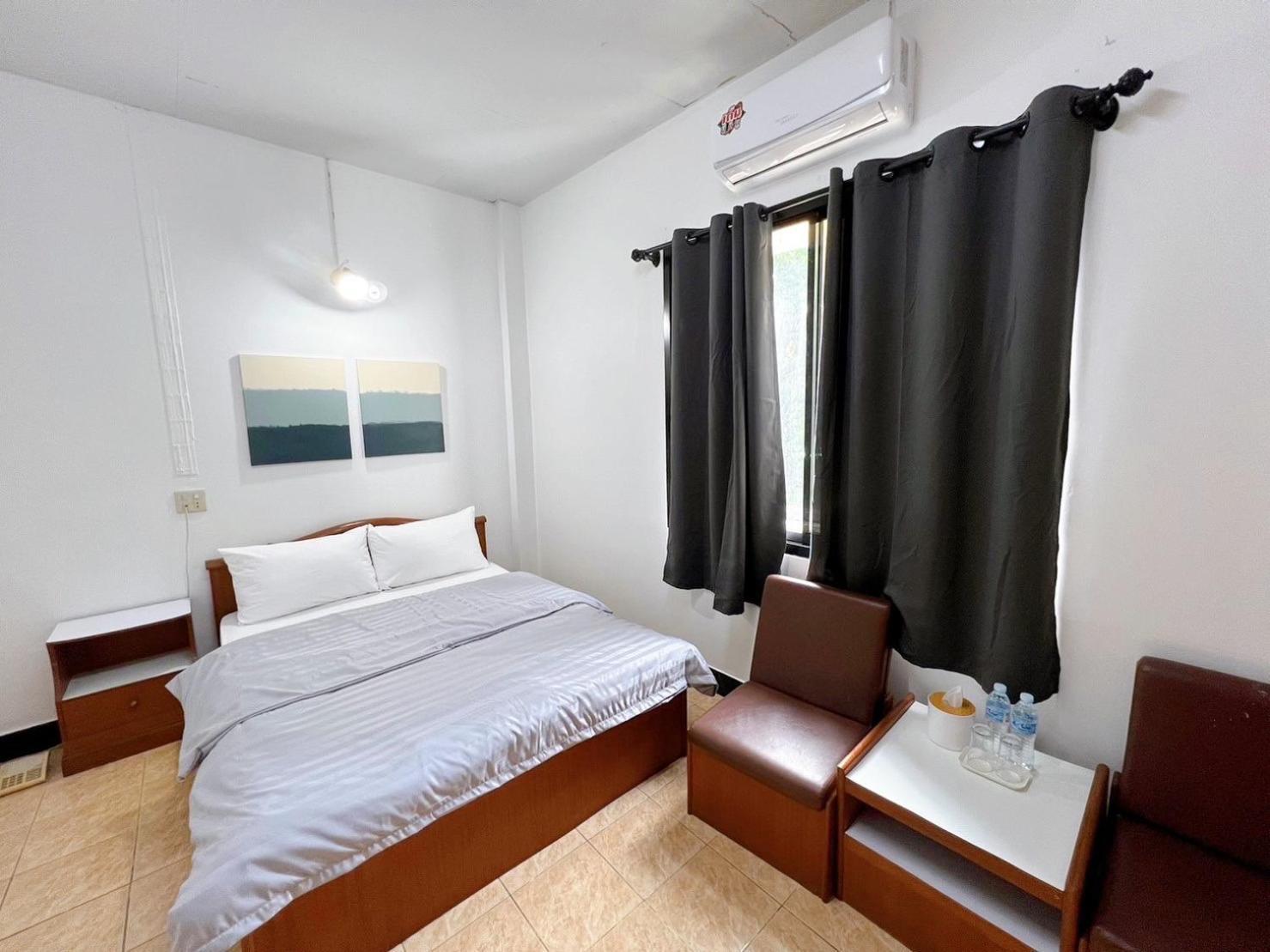 Tokyo Hotel Nakhonratchasima Buitenkant foto