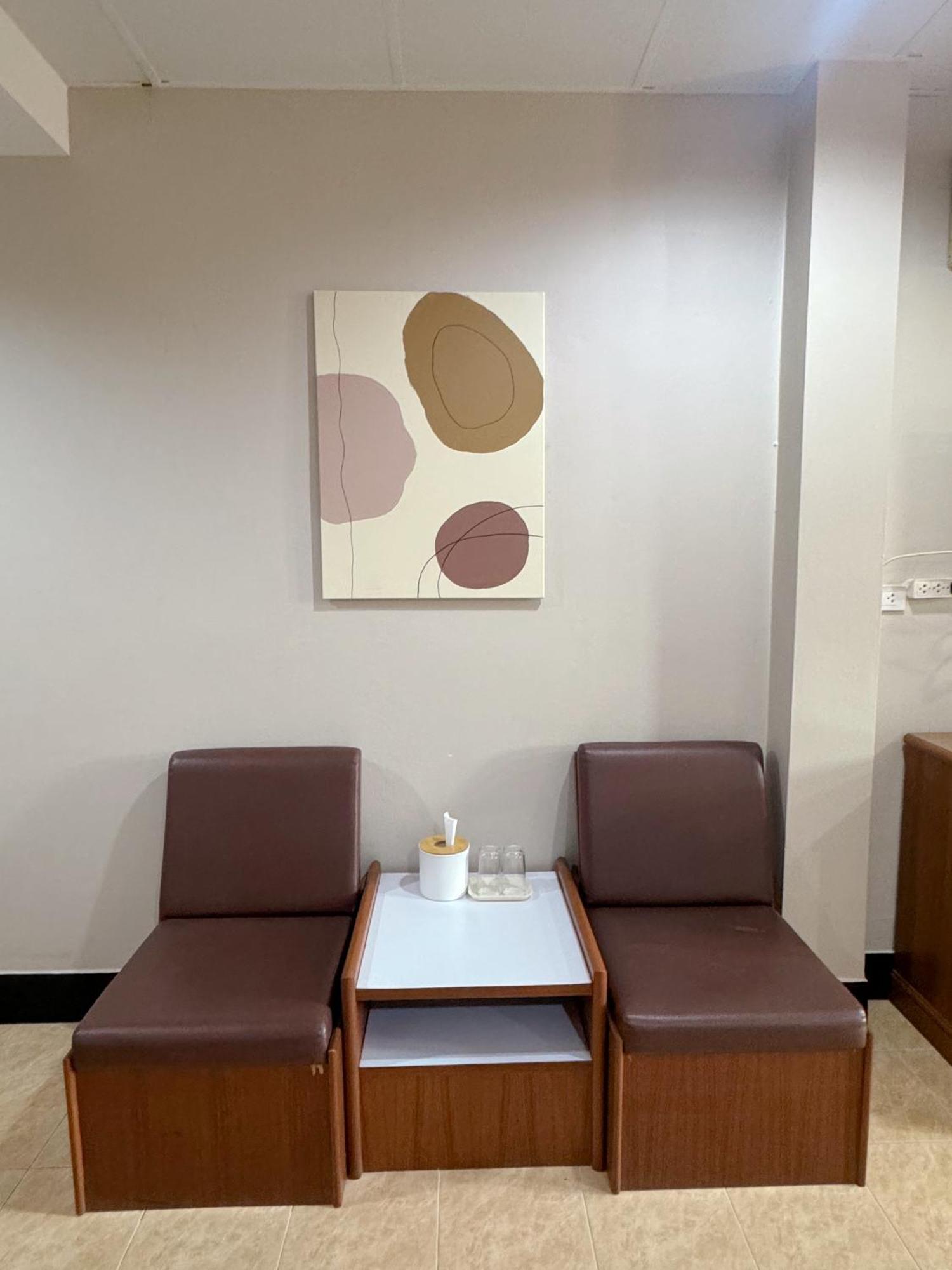 Tokyo Hotel Nakhonratchasima Buitenkant foto